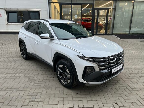 Huynday Tucson белый 2024 черный салон