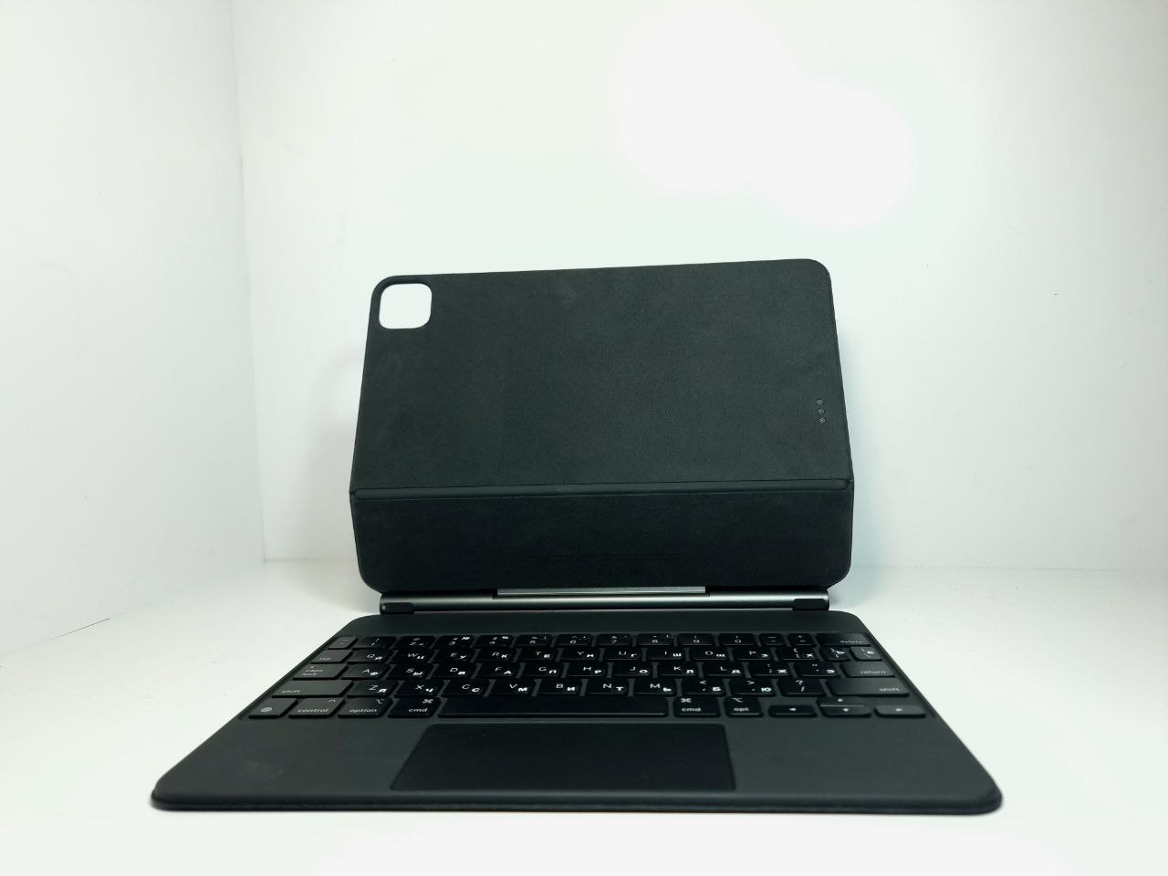 Magic Keyboard для iPad Pro 11" (2018-2022), Black - Б/У
