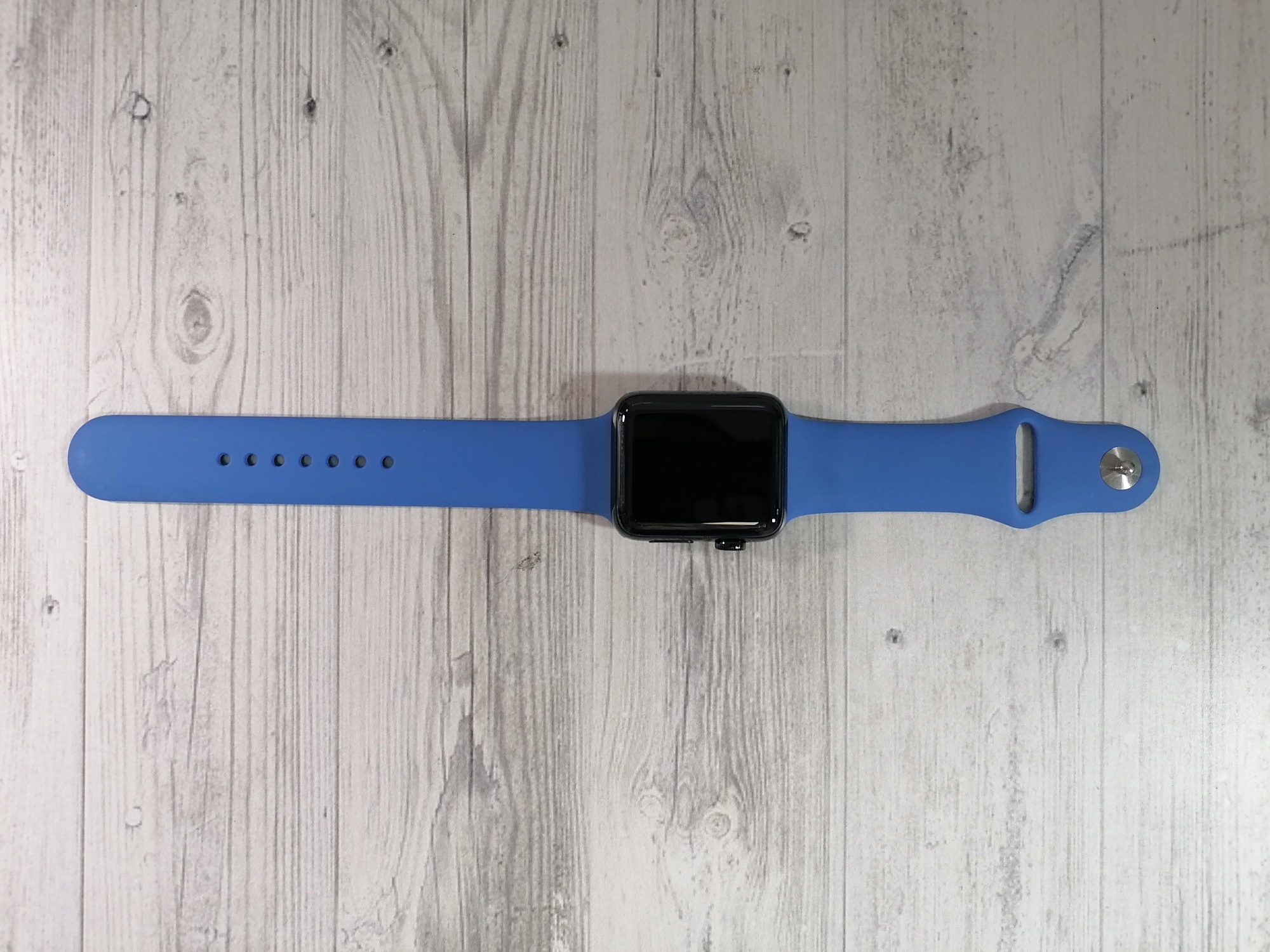 Apple Watch Series 2, 42мм, черная сталь + сапфир спортивный ремешок чёрного цвета - Б/У Apple Watch Series 2, 42мм, черная сталь + сапфир спортивный ремешок чёрного цвета - Б/У