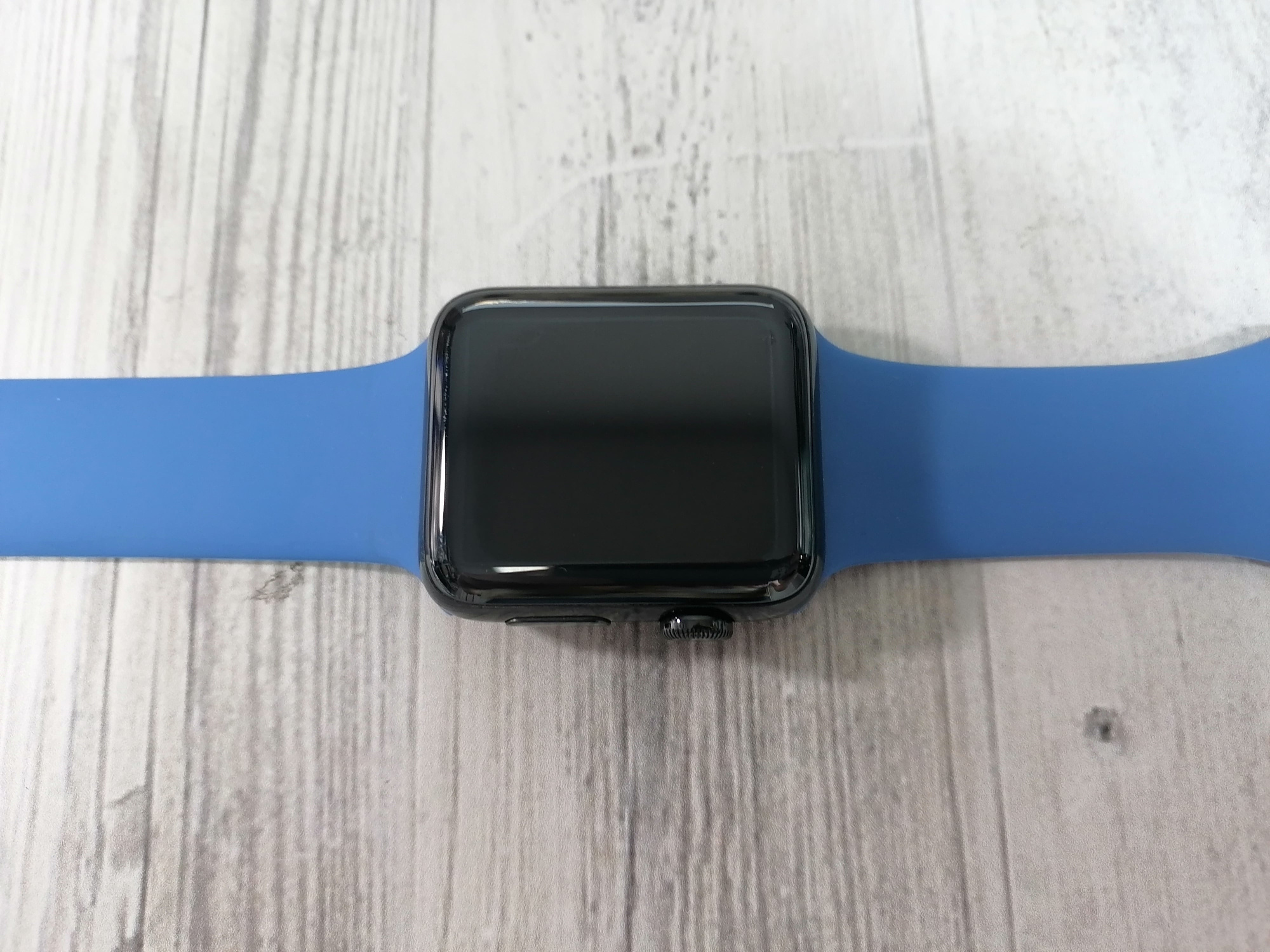 Apple Watch Series 2, 42мм, черная сталь + сапфир спортивный ремешок чёрного цвета - Б/У Apple Watch Series 2, 42мм, черная сталь + сапфир спортивный ремешок чёрного цвета - Б/У